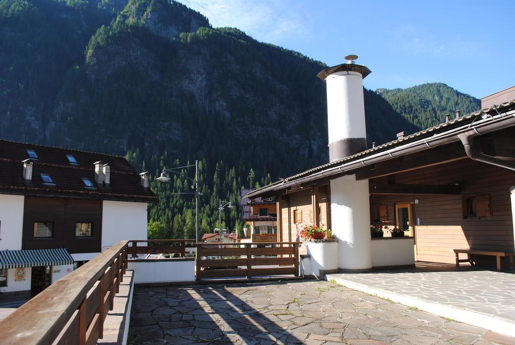 Bed & Breakfast Garni Tobia カンピテッロ・ディ・ファッサ エクステリア 写真