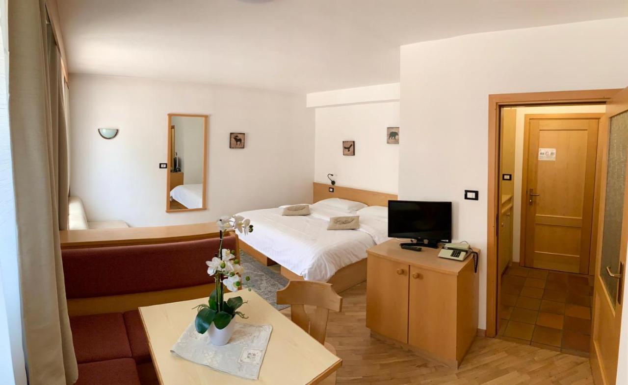 Bed & Breakfast Garni Tobia カンピテッロ・ディ・ファッサ エクステリア 写真